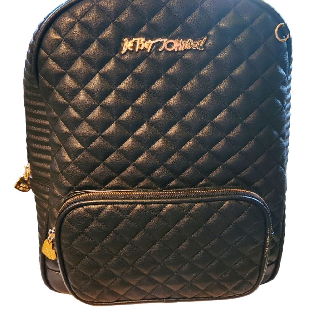 NWOT BETSY JOHNSON BLACK QUILTTED BACKPACK